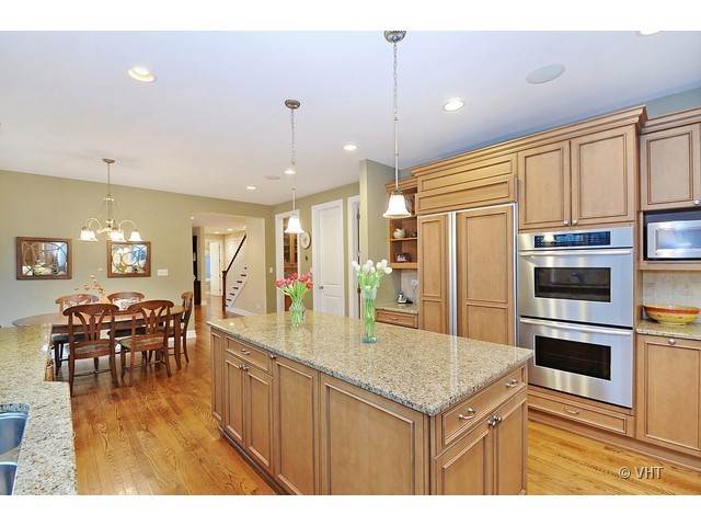 1980 Berkeley Road Highland Park, IL 60035 - Photo 4 of 18