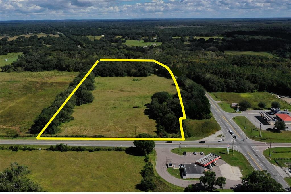 3070 State Road Webster, FL 33597 - Photo 5 of 10 a view of swimming pool