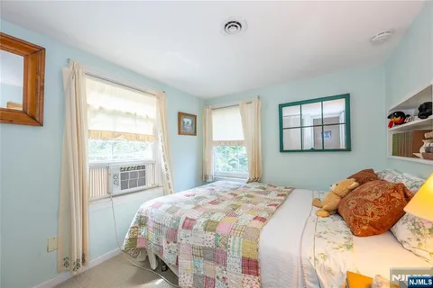 $610,000 | 33 Glenview Drive, West Orange, NJ 07052