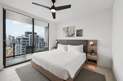 $590,000 | 159 Northeast 6th Street, Unit 3407, Miami, FL 33132