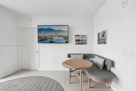 $590,000 | 159 Northeast 6th Street, Unit 3407, Miami, FL 33132