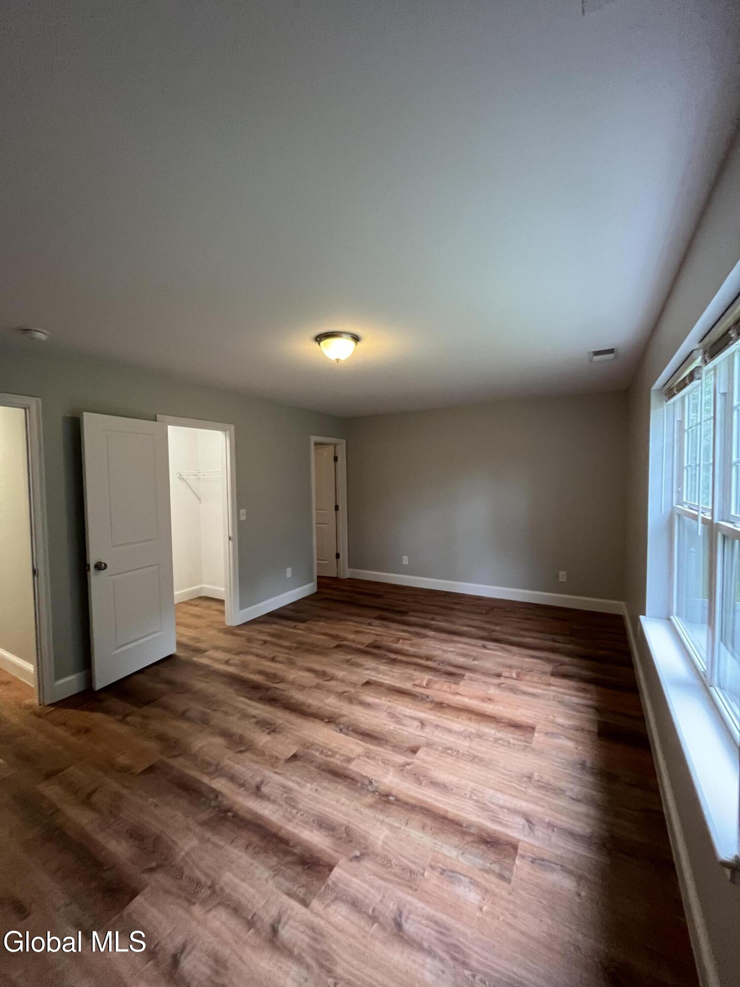 Rdg Manor, Unit 2010 Schenectady, NY 12309 - Photo 11 of 21 IMG_3052