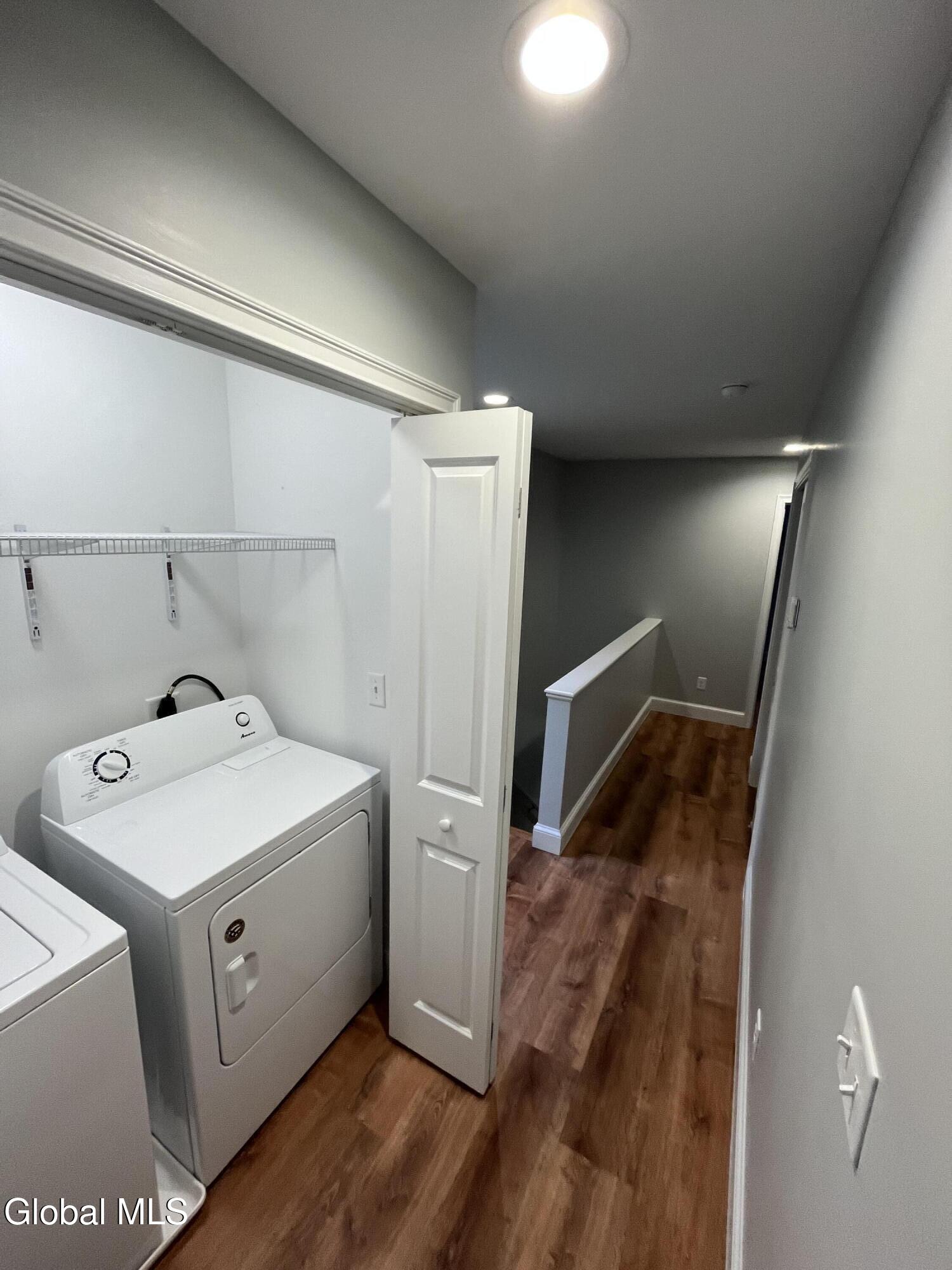 Rdg Manor, Unit 2010 Schenectady, NY 12309 - Photo 19 of 21 IMG_3049