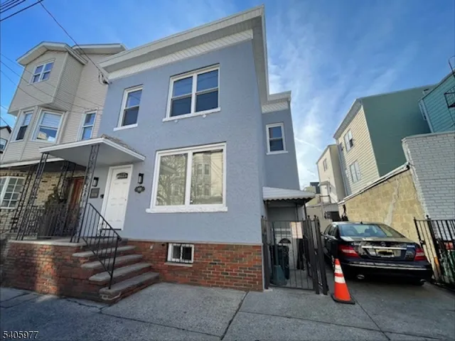 $625,000 | 332 Lafayette Street, Newark, NJ 07105