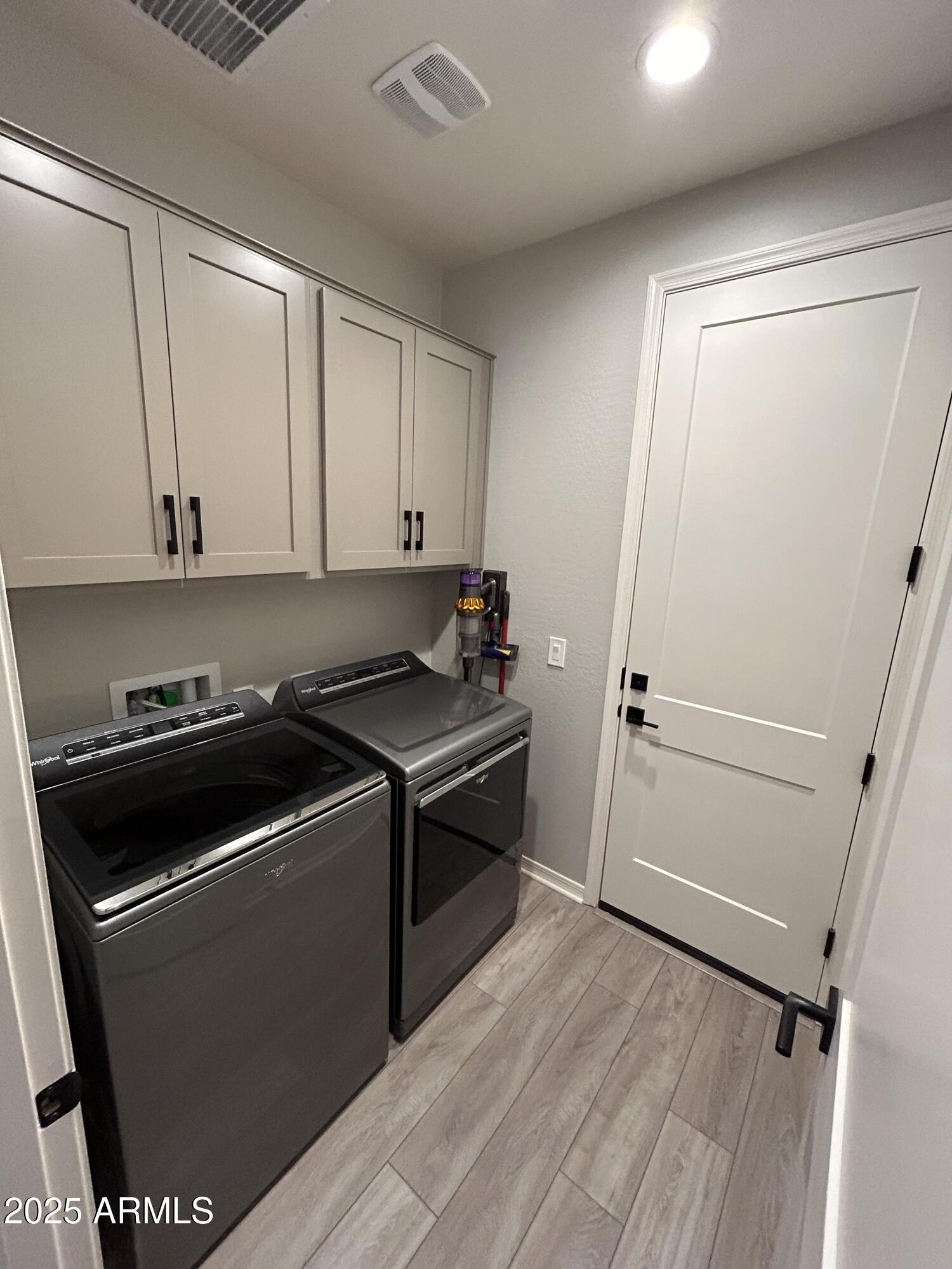 16049 West Alameda Road Surprise, AZ 85387 - Photo 12 of 25 laundry room