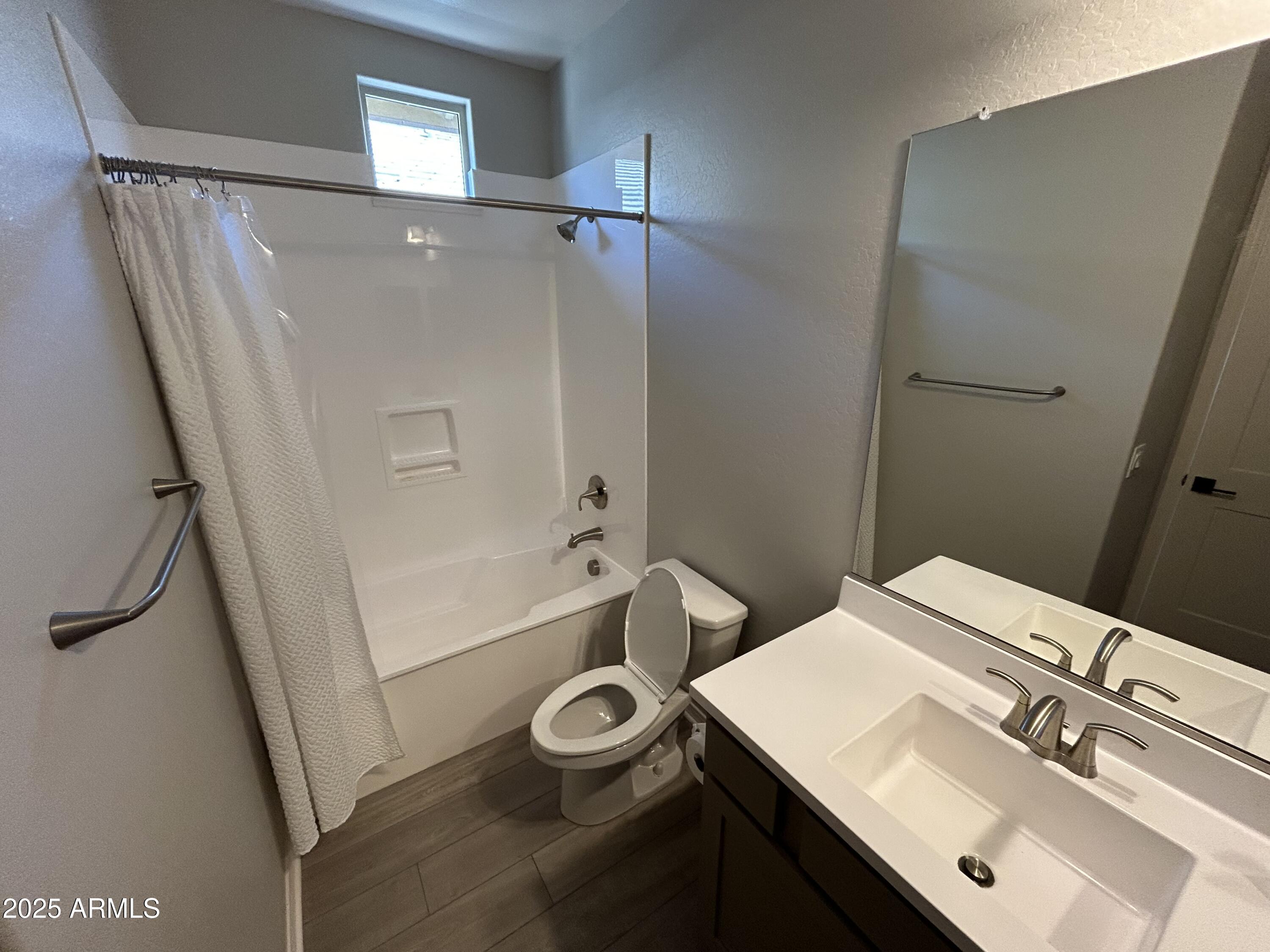 16049 West Alameda Road Surprise, AZ 85387 - Photo 18 of 25 2nd Bath