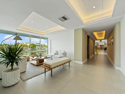 $925,000 | 5900 Collins Avenue, Unit 1201, Miami Beach, FL 33140