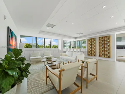 $925,000 | 5900 Collins Avenue, Unit 1201, Miami Beach, FL 33140