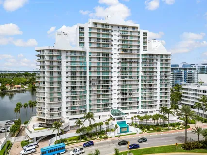$925,000 | 5900 Collins Avenue, Unit 1201, Miami Beach, FL 33140