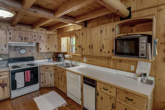 $899,000 | 5874 Mirabella Trail Northeast, Longville, MN 56655