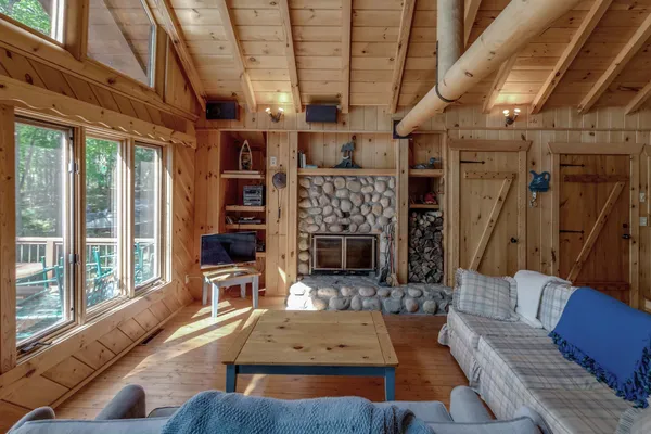 $899,000 | 5874 Mirabella Trail Northeast, Longville, MN 56655