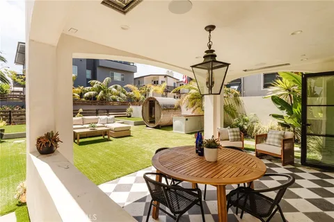 $5,750,000 | 429 20th Street, Manhattan Beach, CA 90266