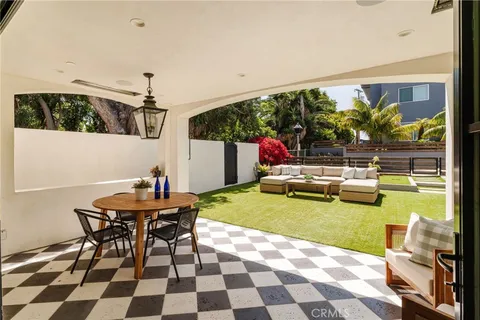 $5,750,000 | 429 20th Street, Manhattan Beach, CA 90266