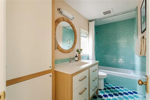 $5,750,000 | 429 20th Street, Manhattan Beach, CA 90266