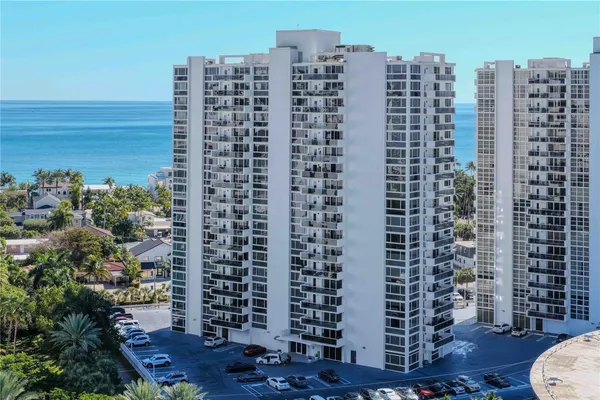 $429,000 | 2715 North Ocean Boulevard, Unit 7D, Fort Lauderdale, FL 33308