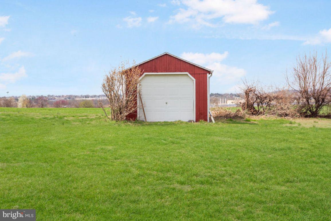 1241 Grandview Road Hanover, PA 17331 - Photo 34 of 38