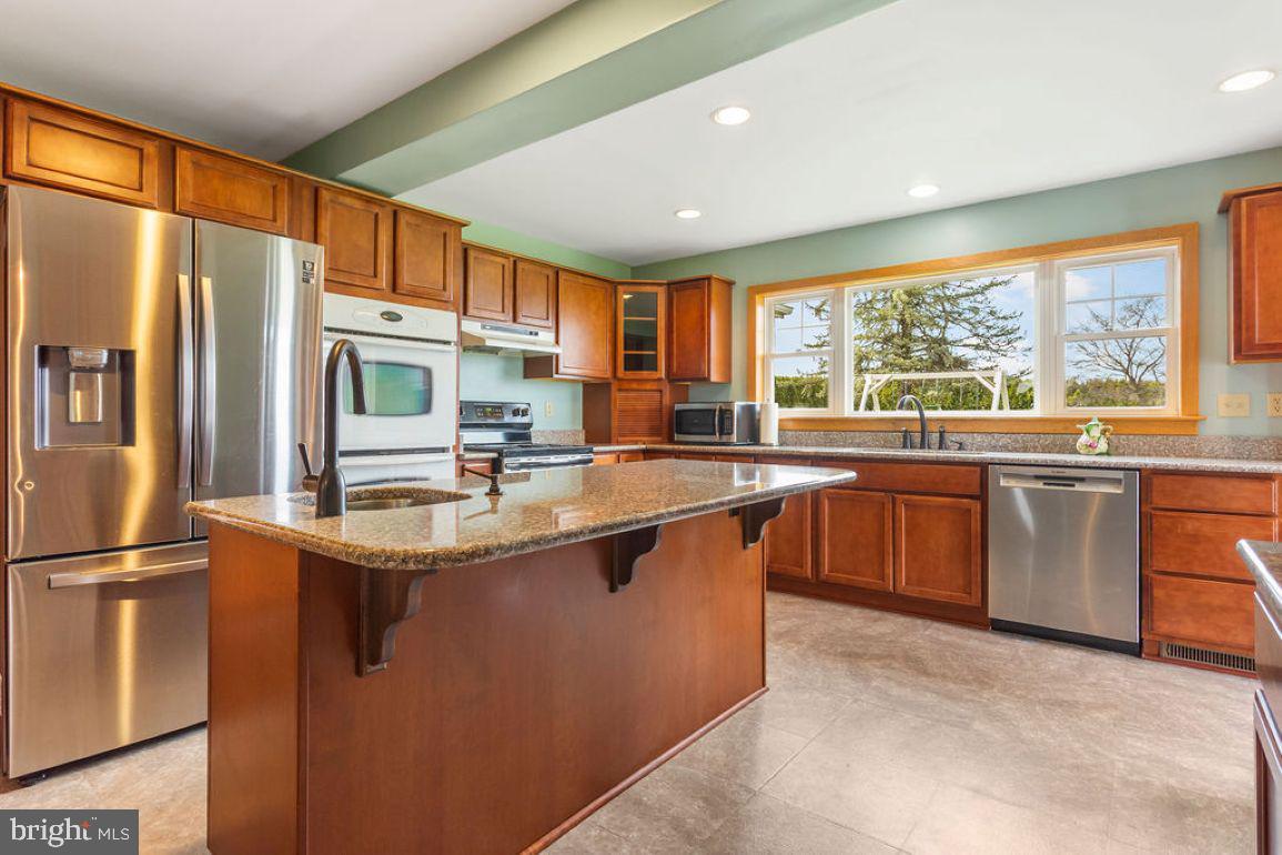 1241 Grandview Road Hanover, PA 17331 - Photo 8 of 38