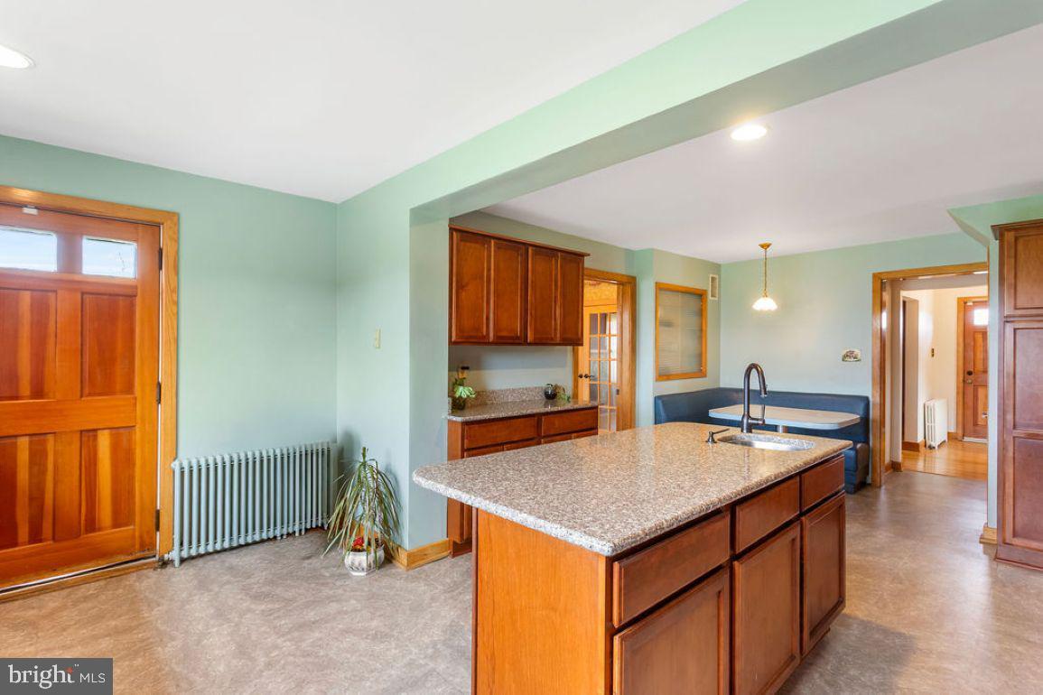 1241 Grandview Road Hanover, PA 17331 - Photo 10 of 38