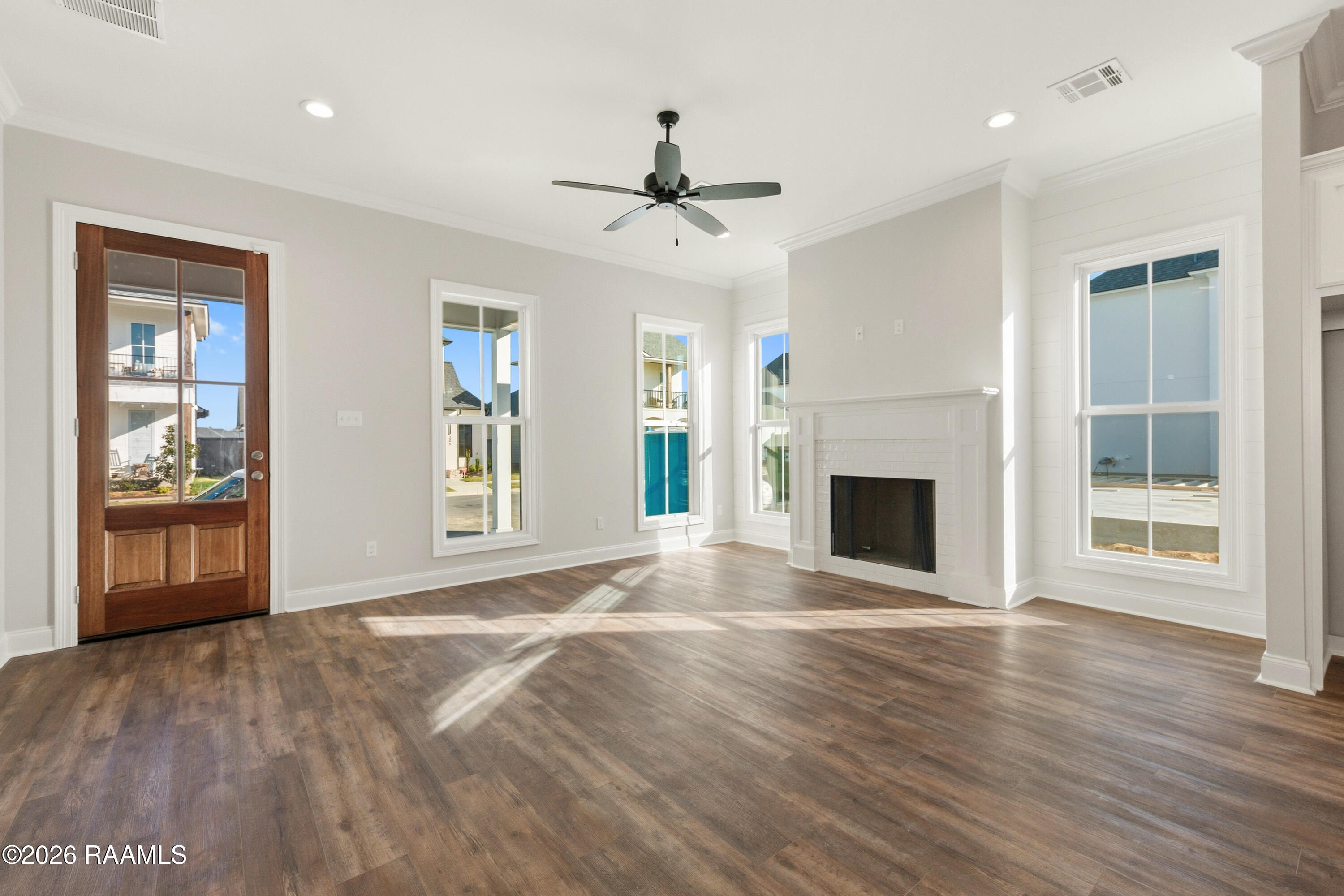 302 Villager Avenue Scott, LA 70583 - Photo 5 of 51 302Villager-11