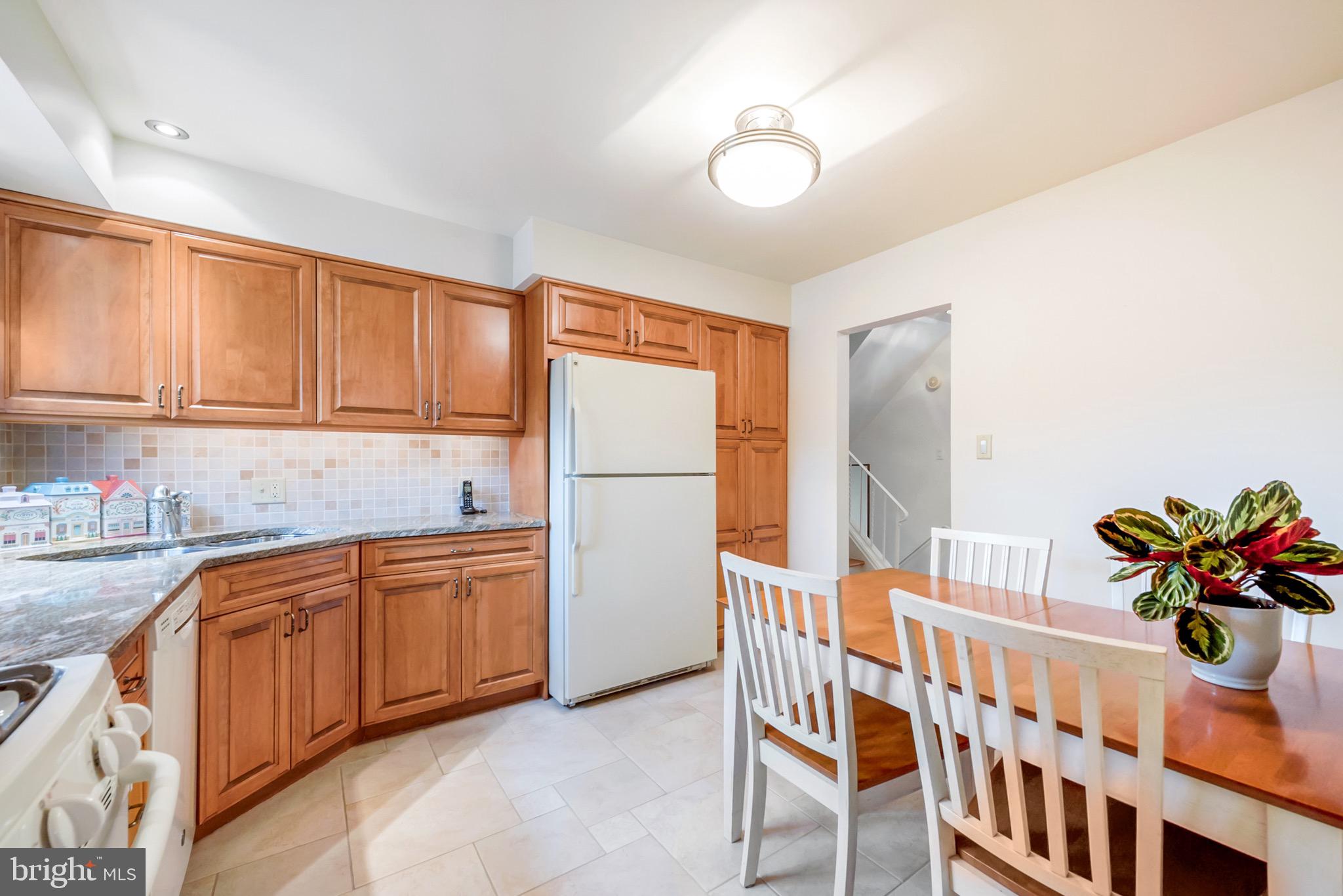 97 Upper Ferry Road Ewing, NJ 08628 - Photo 11 of 33 Kitchen