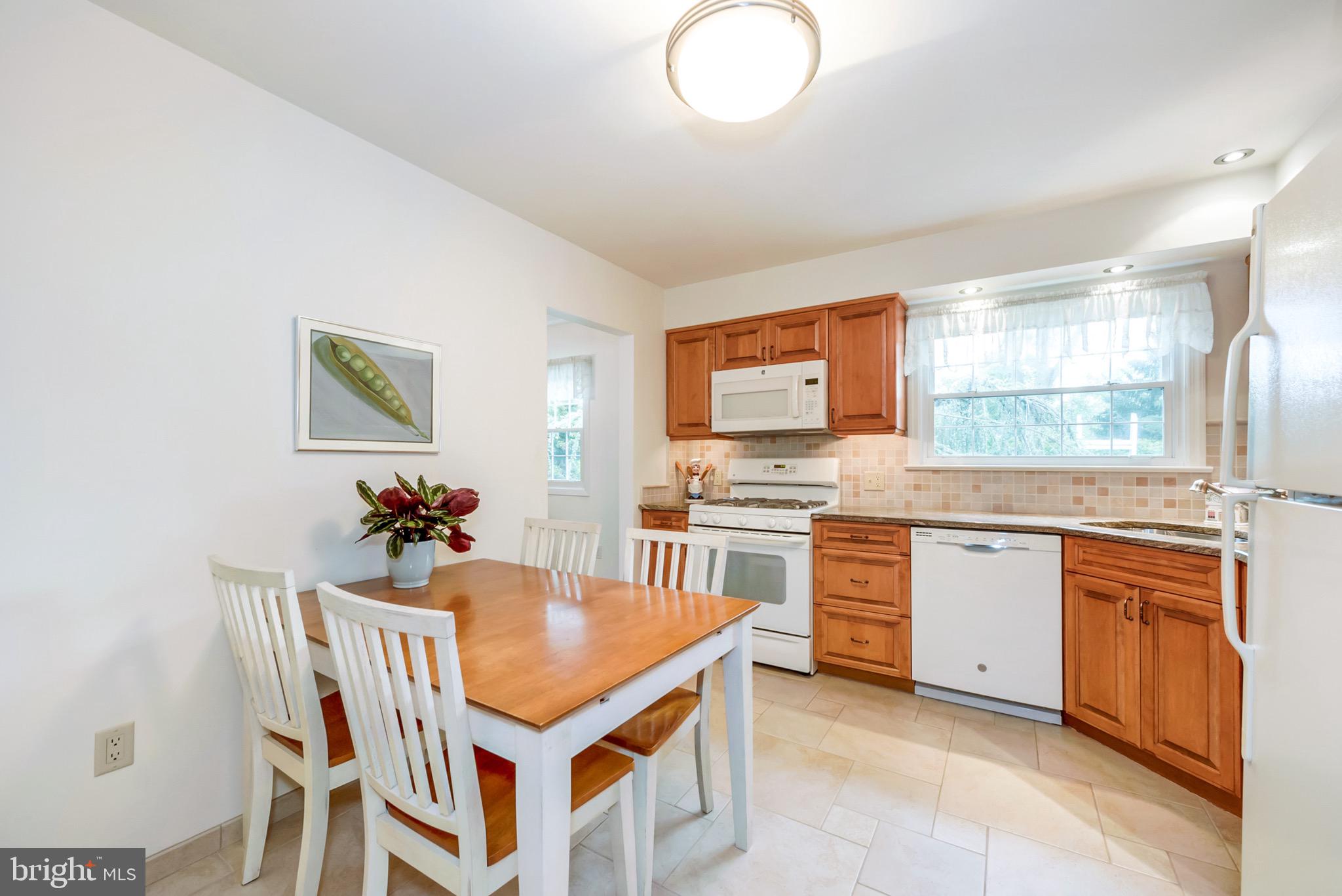 97 Upper Ferry Road Ewing, NJ 08628 - Photo 13 of 33 Kitchen
