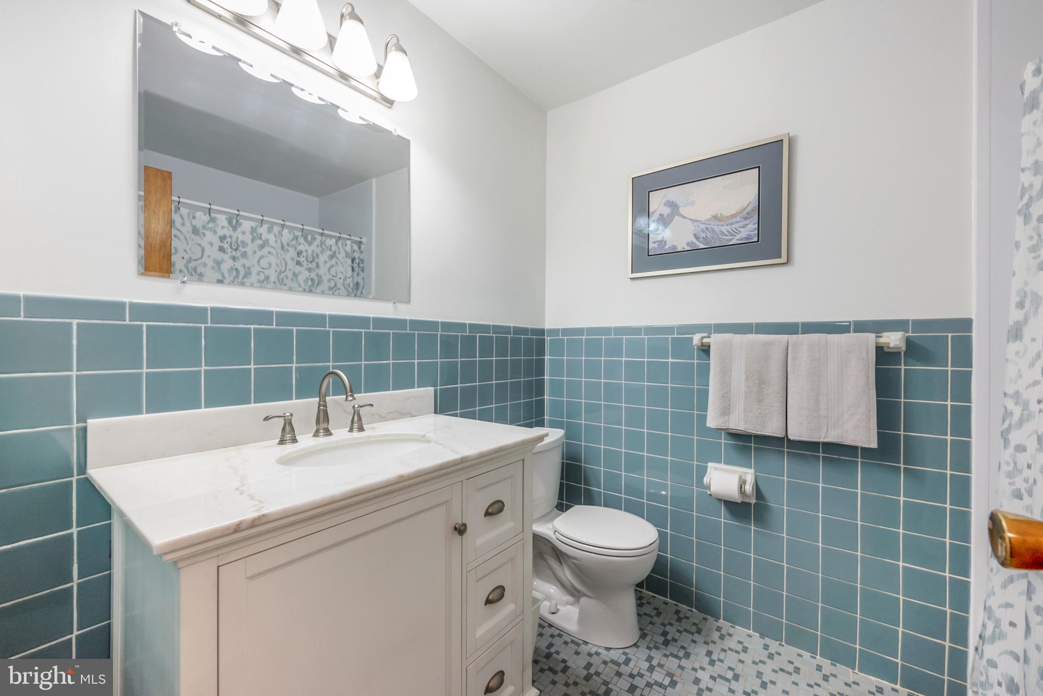 97 Upper Ferry Road Ewing, NJ 08628 - Photo 16 of 33 Hall Bathroom