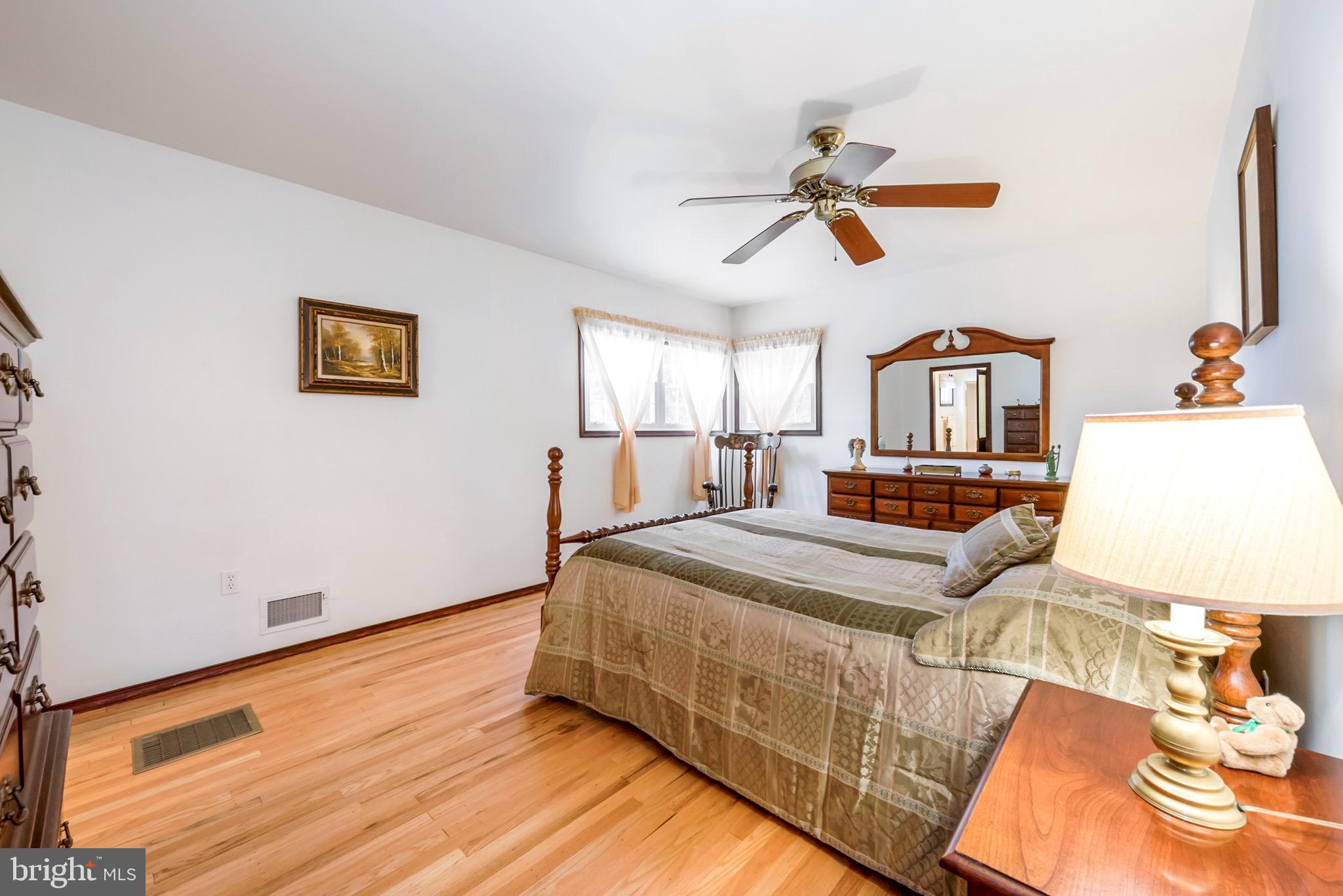97 Upper Ferry Road Ewing, NJ 08628 - Photo 20 of 33 Master Bedroom