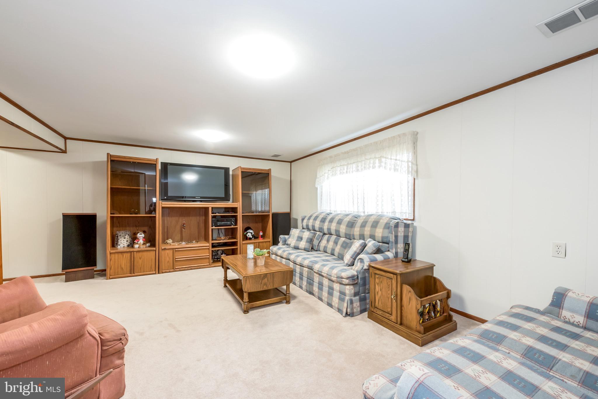 97 Upper Ferry Road Ewing, NJ 08628 - Photo 23 of 33 Family Room