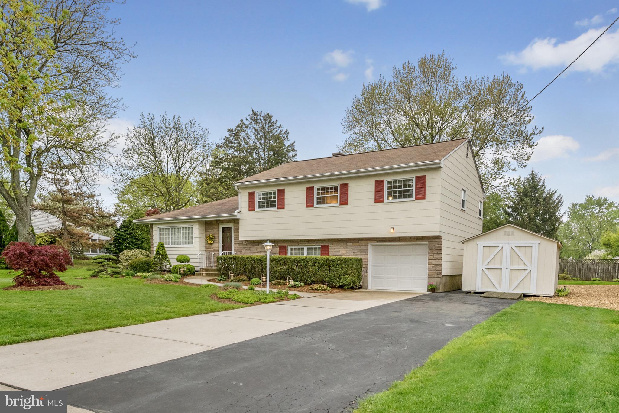 97 Upper Ferry Road Ewing, NJ 08628 - Photo 3 of 33 Front