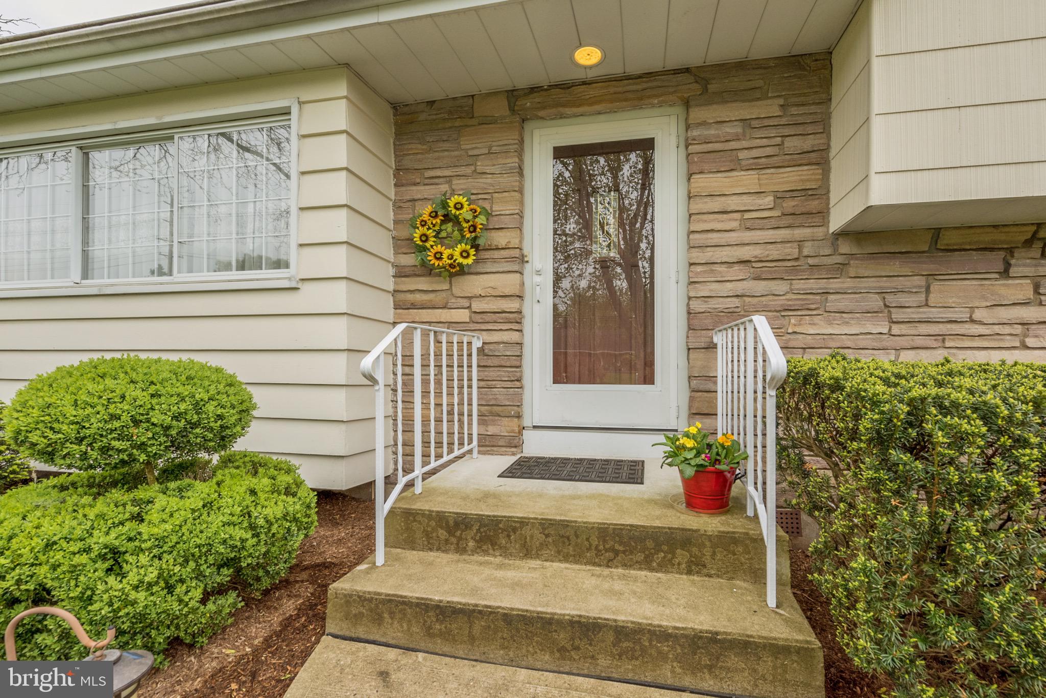 97 Upper Ferry Road Ewing, NJ 08628 - Photo 4 of 33 Front Entrance