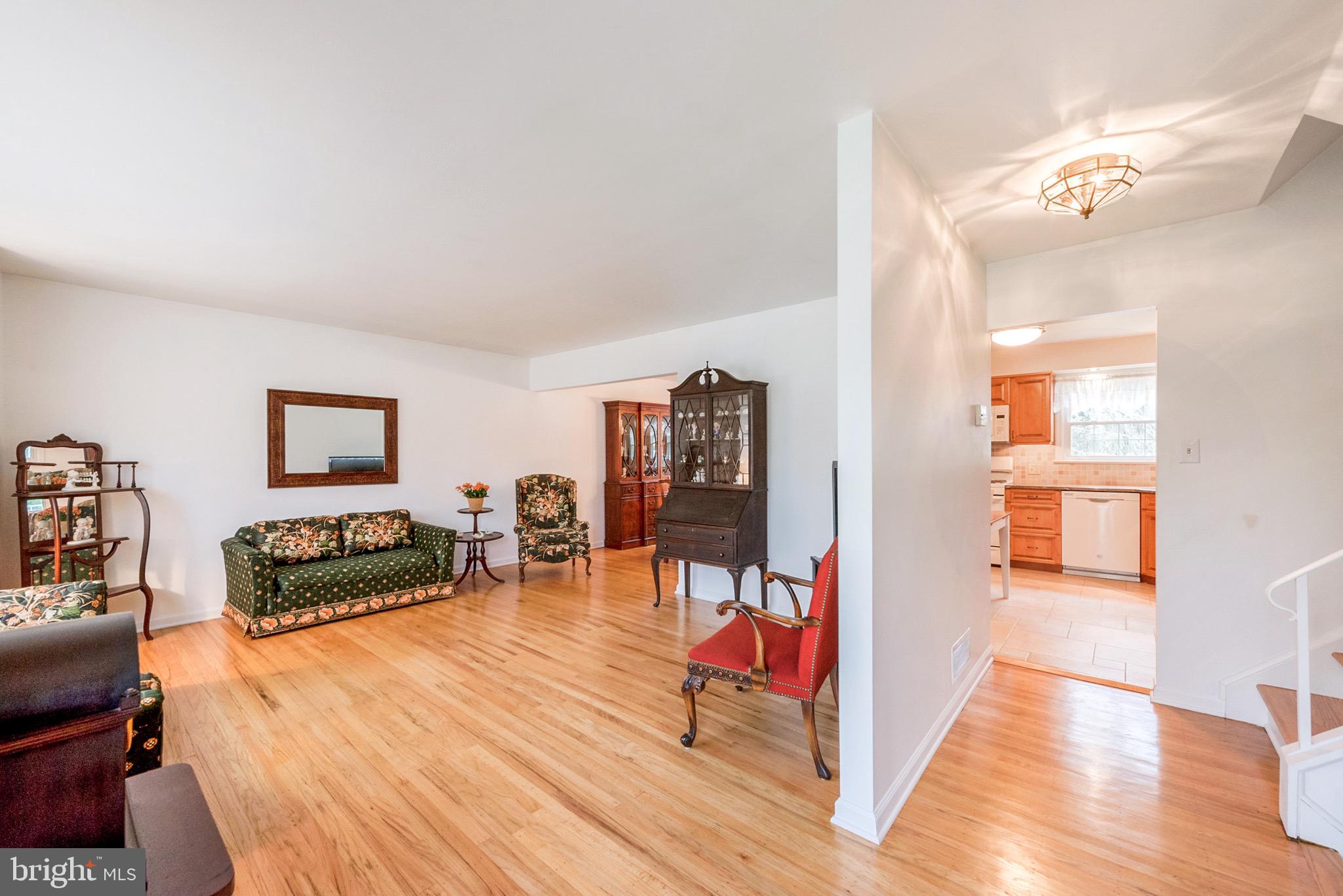 97 Upper Ferry Road Ewing, NJ 08628 - Photo 5 of 33 Entrance
