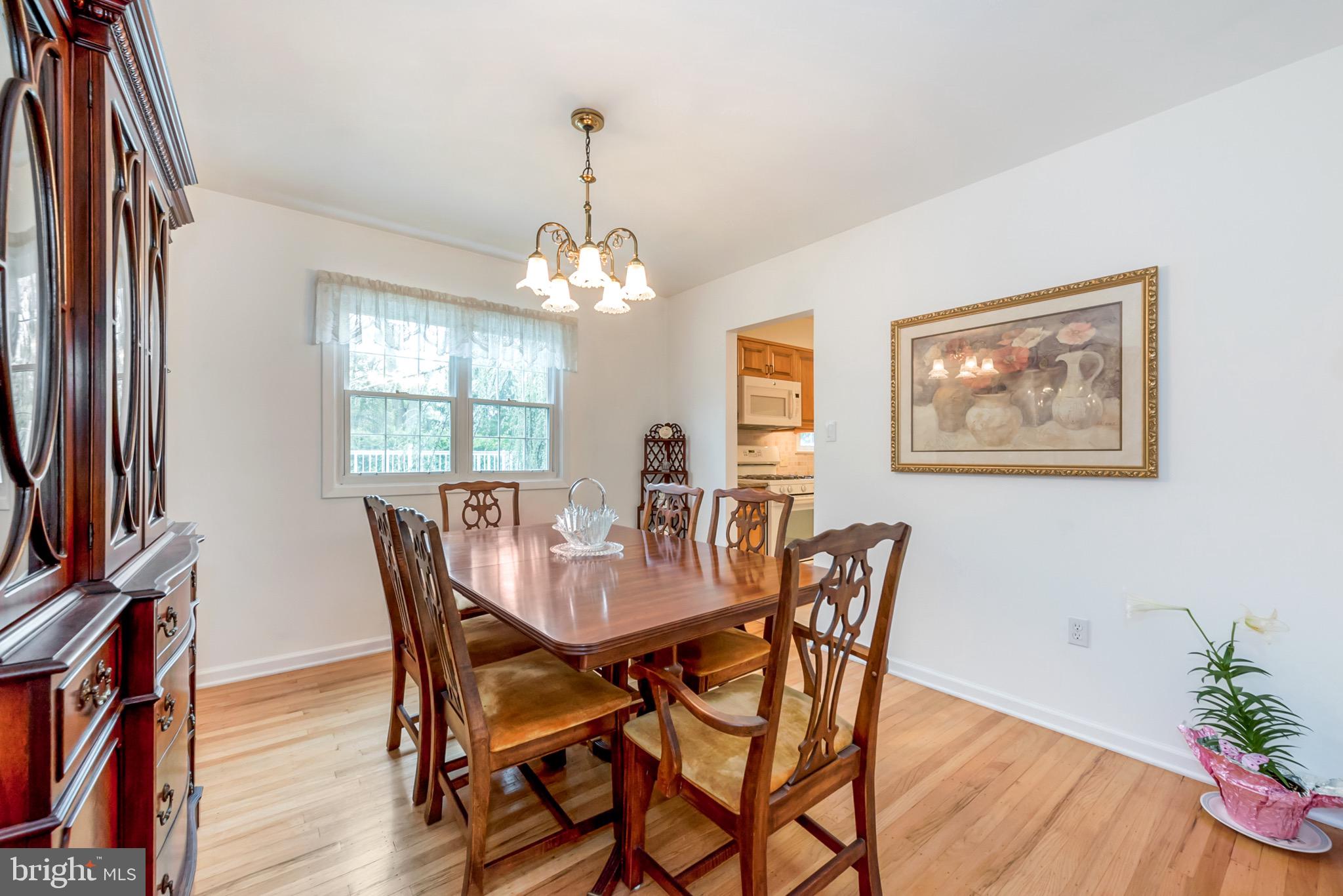 97 Upper Ferry Road Ewing, NJ 08628 - Photo 9 of 33 Dining Room