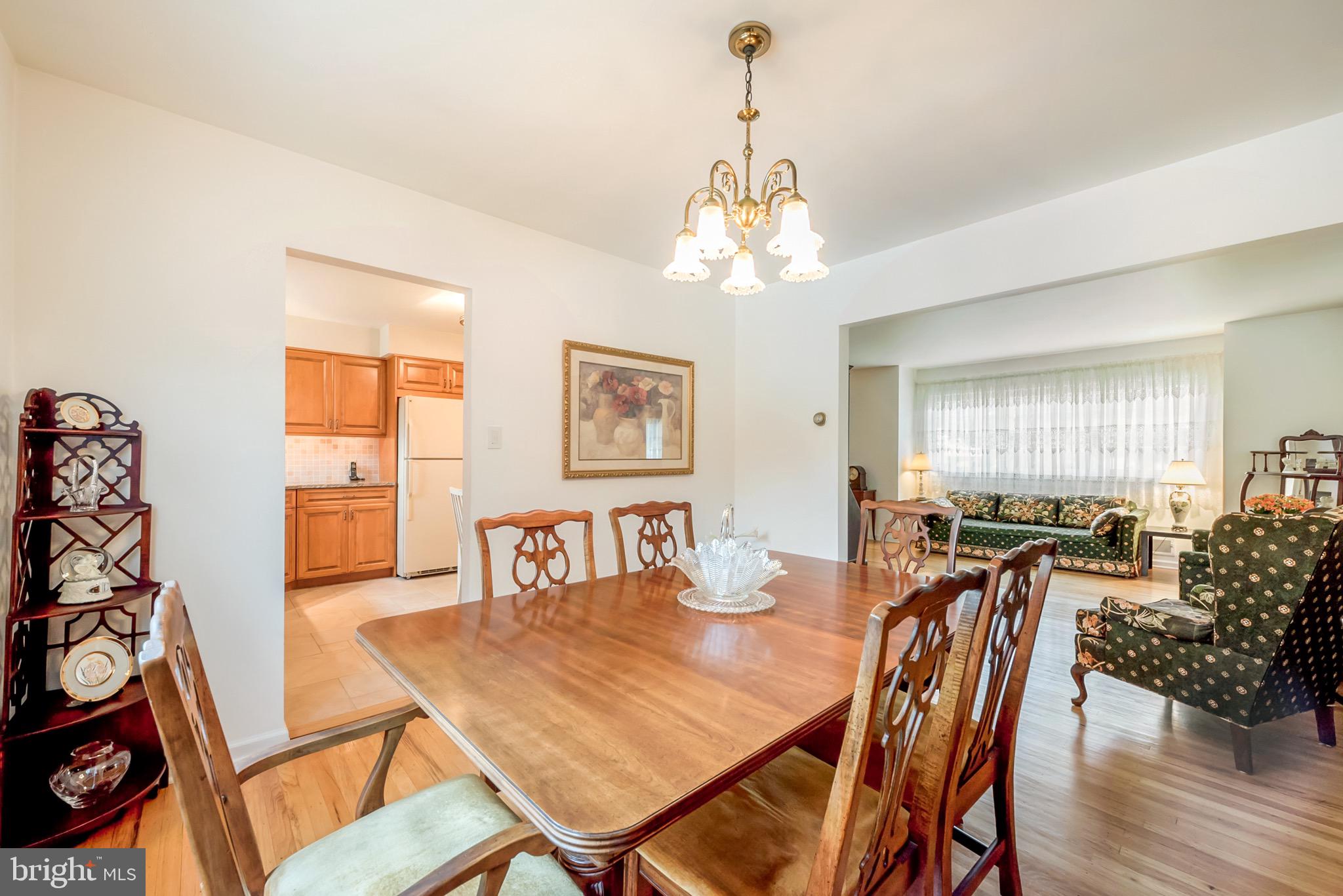 97 Upper Ferry Road Ewing, NJ 08628 - Photo 10 of 33 Dining Room