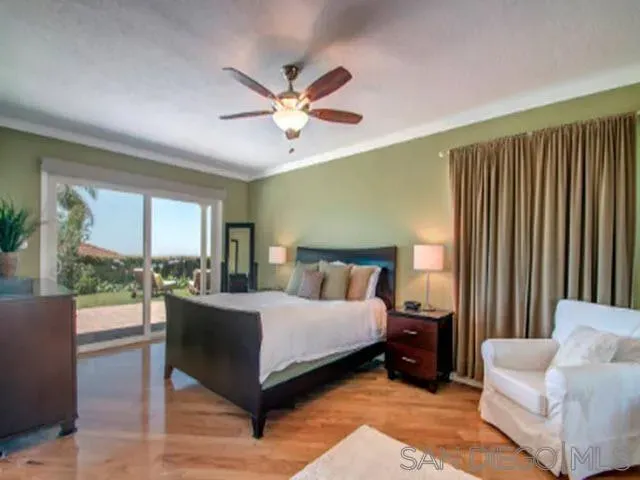 $3,200,000 | 5512 Candlelight Drive, La Jolla, CA 92037