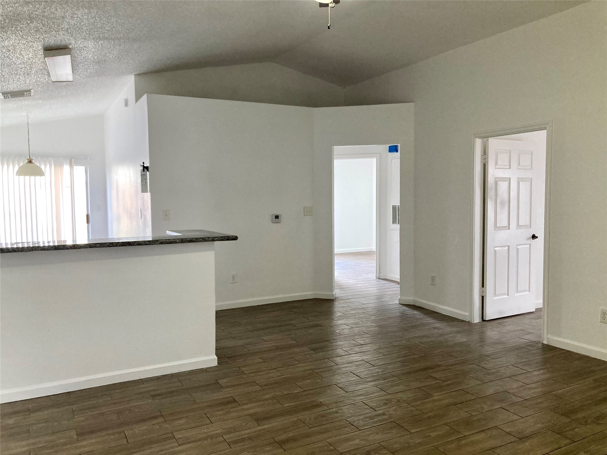 4618 Bryant Ridge Road Houston, TX 77053 - Photo 4 of 14