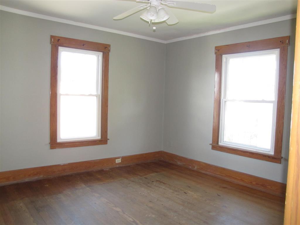 309 South Springfield Street St. Paris, OH 43072 - Photo 14 of 28