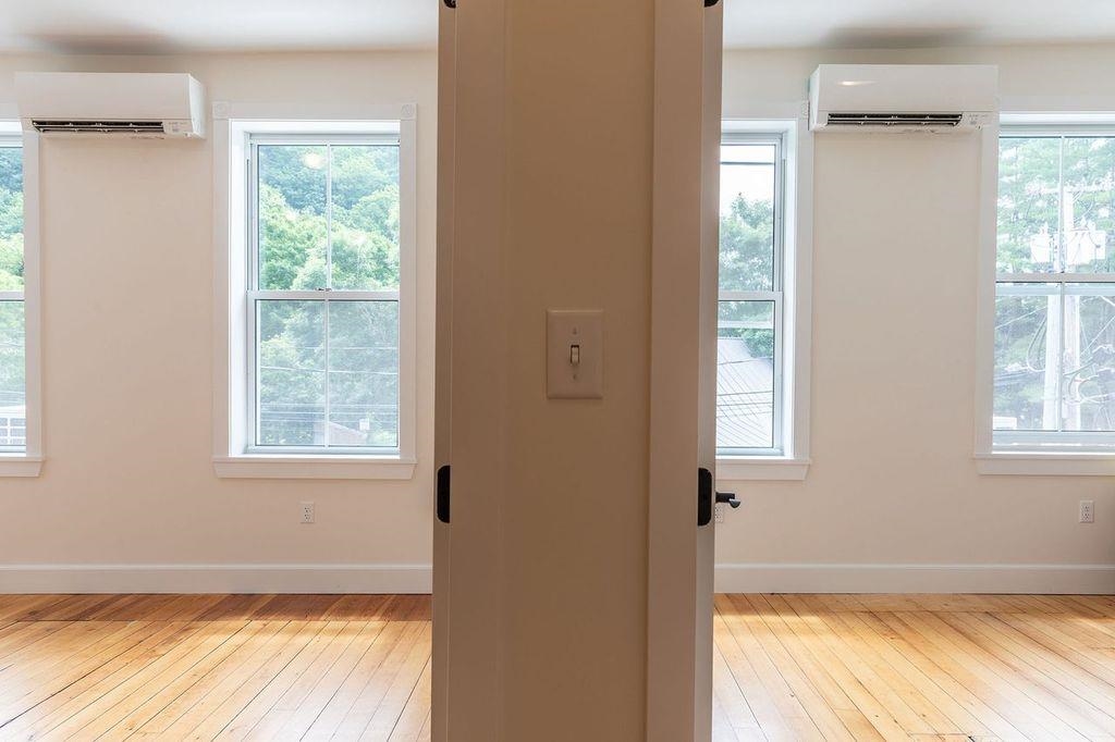 21 Central Street Woodstock, VT 05091 - Photo 18 of 25