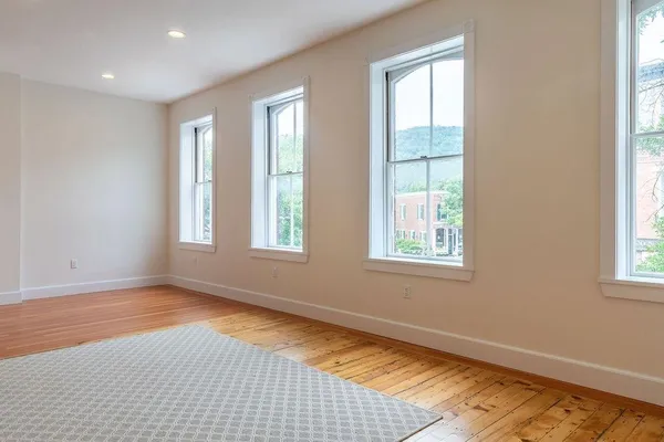 $4,000 | 21 Central Street, Woodstock, VT 05091