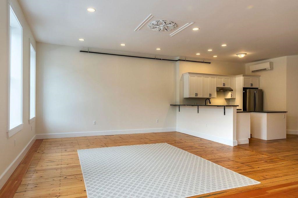 21 Central Street Woodstock, VT 05091 - Photo 7 of 25