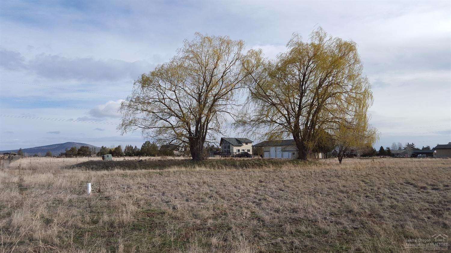 65870 Twin Bridges Road Bend, OR 97703 - Photo 16 of 21 Gallery Image 16