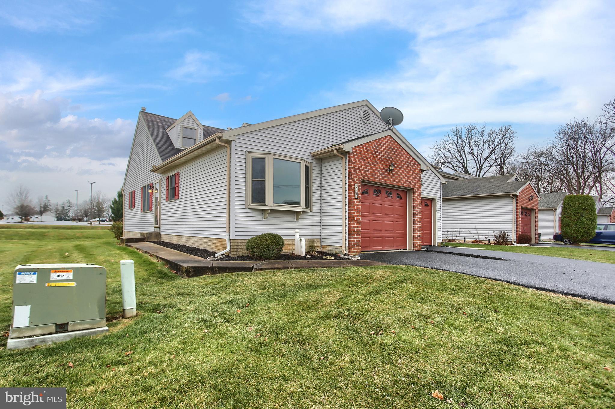 2154 Walnut Street Lebanon, PA 17042 - Photo 1 of 19 Large end unit