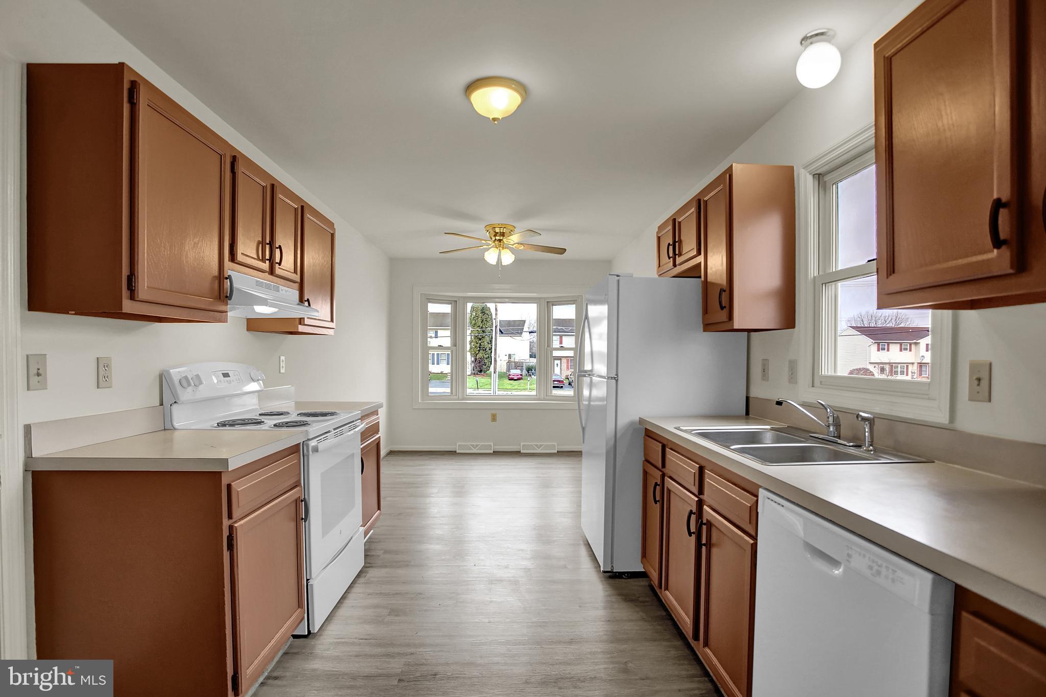 2154 Walnut Street Lebanon, PA 17042 - Photo 12 of 19 Beautiful kitchen