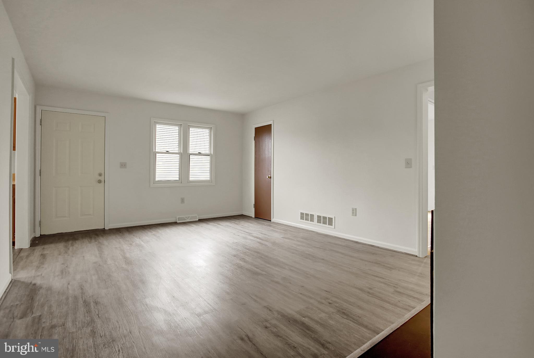 2154 Walnut Street Lebanon, PA 17042 - Photo 8 of 19 LR