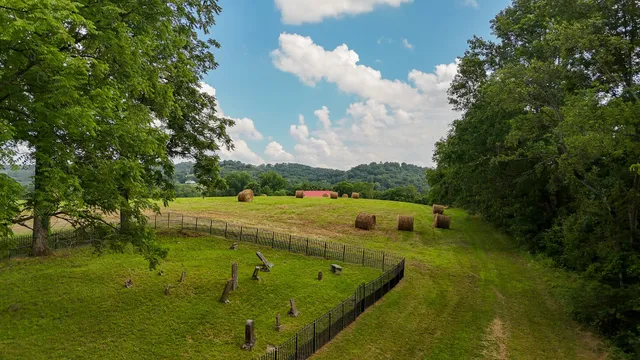 $2,599,000 | 4929 Snow Creek Road, Santa Fe, TN 38482