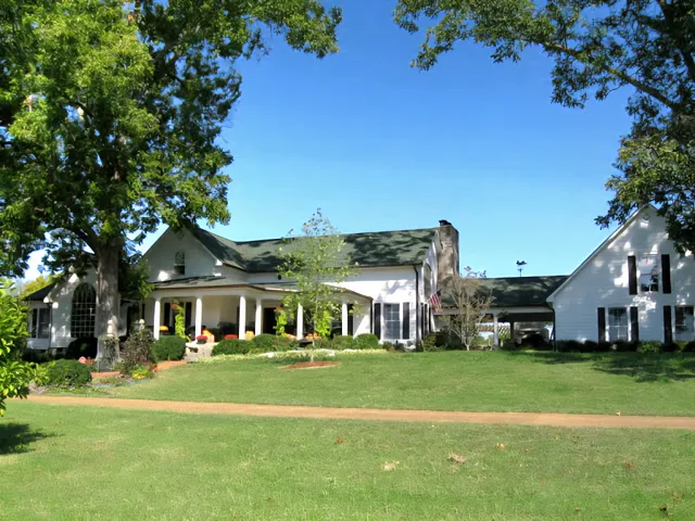 $2,599,000 | 4929 Snow Creek Road, Santa Fe, TN 38482