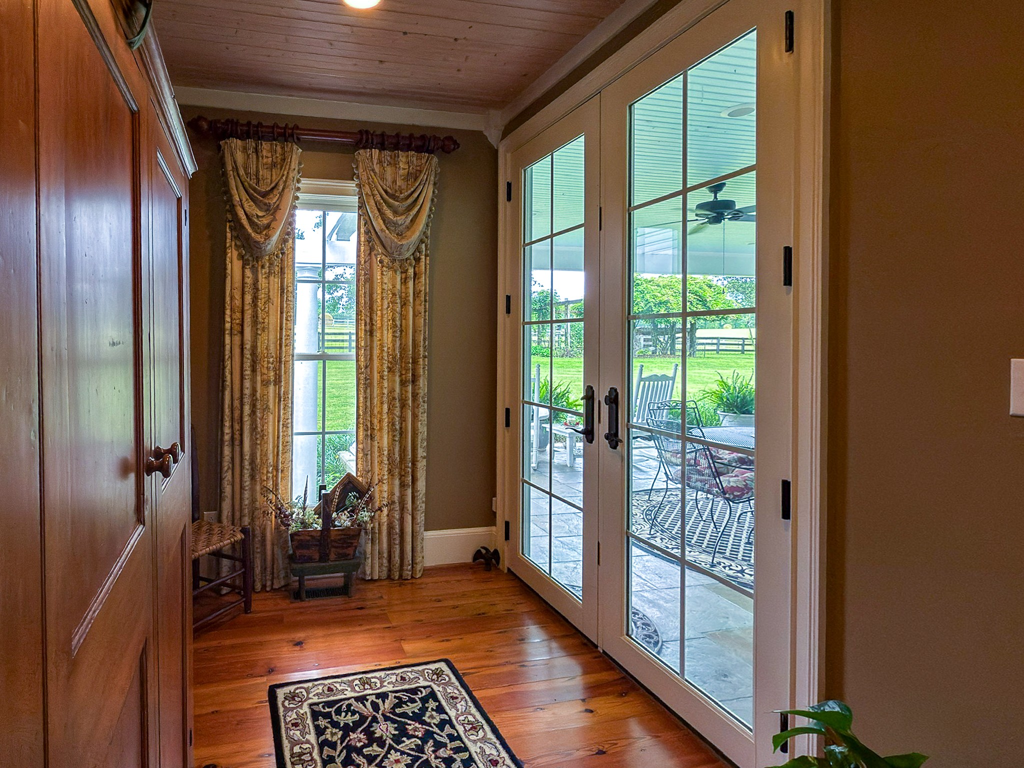 4929 Snow Creek Road Santa Fe, TN 38482 - Photo 10 of 59 a view of entryway with wooden floor and windows