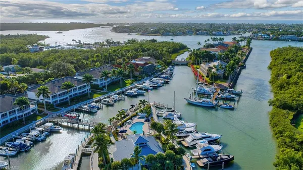 $1,995,000 | 1701 Gulfstar Drive South, Unit 103, Naples, FL 34112