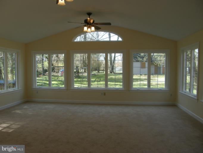 13922 Notley Road Silver Spring, MD 20904 - Photo 14 of 30 Sun Room