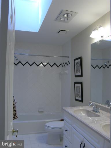 13922 Notley Road Silver Spring, MD 20904 - Photo 28 of 30 Bath (Master)