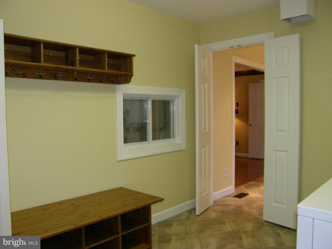 13922 Notley Road Silver Spring, MD 20904 - Photo 7 of 30 Interior (General)